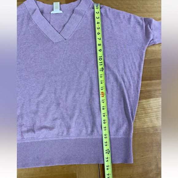 Matty M Oversized V-neck Sweater Small - Picture 9 of 9